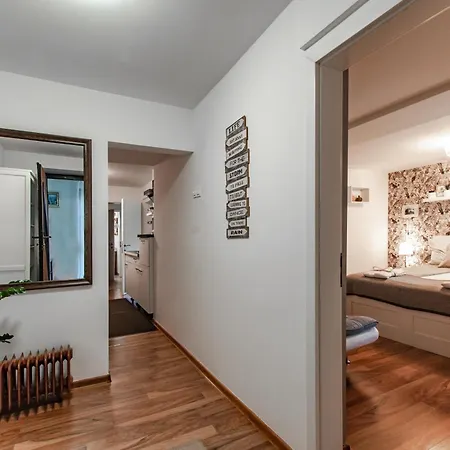 Apartma Amelie & Mimi 아파트